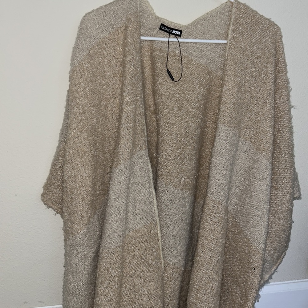 Fashion nova poncho tan and cream